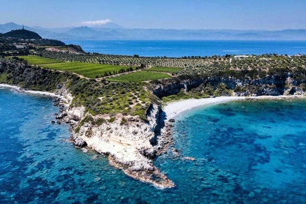 Casa Vacanze Il Nido - 4 Stelle Мілаццо Екстер'єр фото