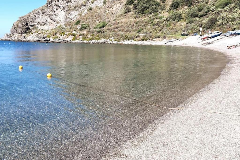 Casa Vacanze Il Nido - 4 Stelle Мілаццо Екстер'єр фото