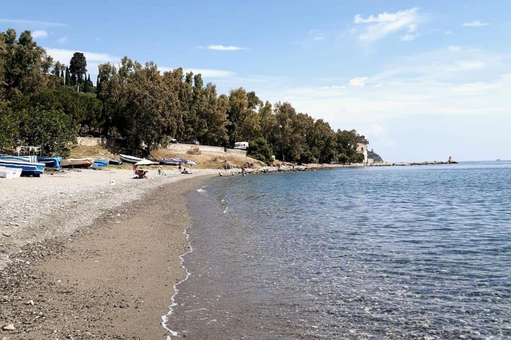 Casa Vacanze Il Nido - 4 Stelle Мілаццо Екстер'єр фото