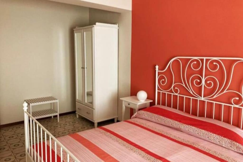 Casa Vacanze Il Nido - 4 Stelle Мілаццо Екстер'єр фото