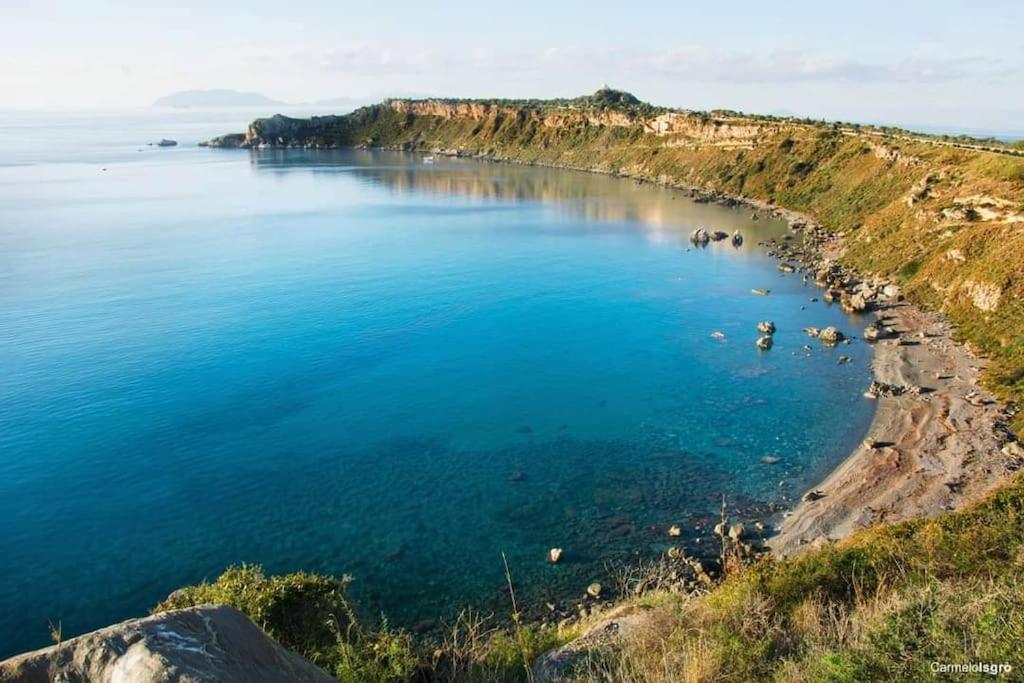 Casa Vacanze Il Nido - 4 Stelle Мілаццо Екстер'єр фото
