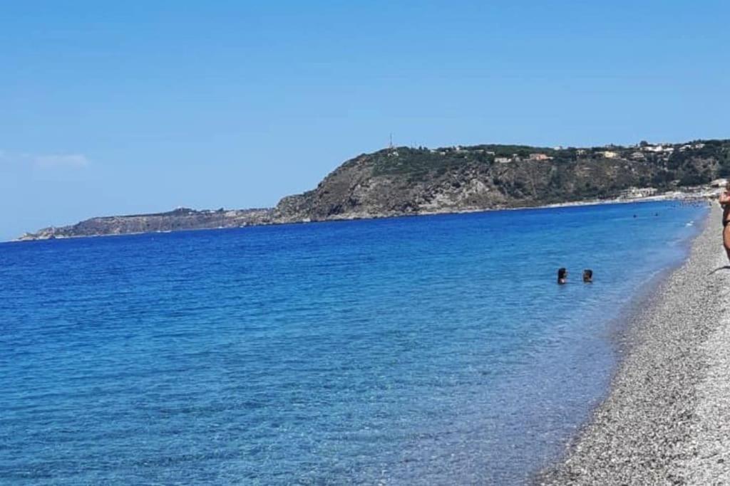Casa Vacanze Il Nido - 4 Stelle Мілаццо Екстер'єр фото